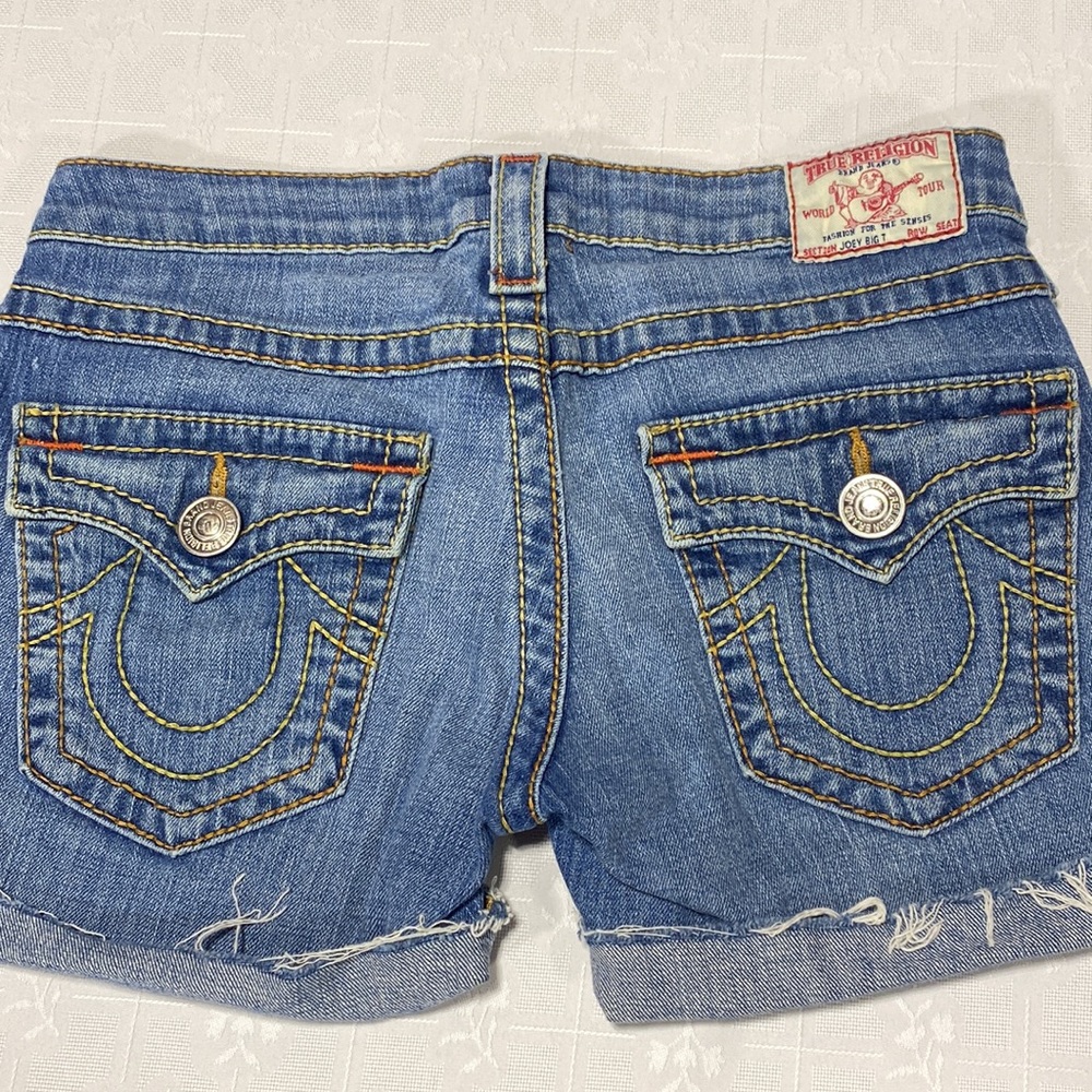 Cute & Casual True Religion denim shorts